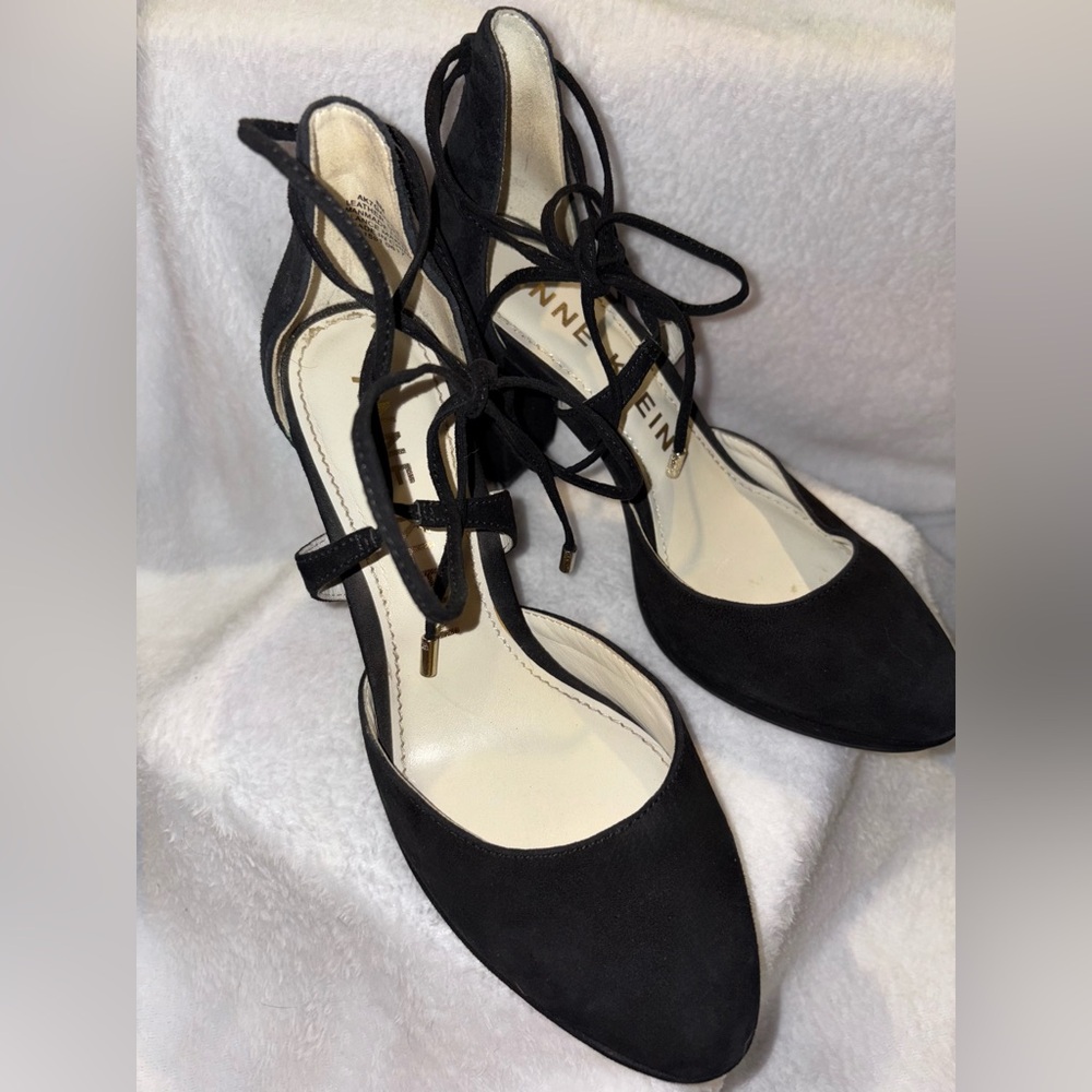 Anne Klein Black Lace-Up Faux Suede 4” Heels Size 8